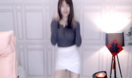 美女热舞短视频,短视频引爆视觉盛宴